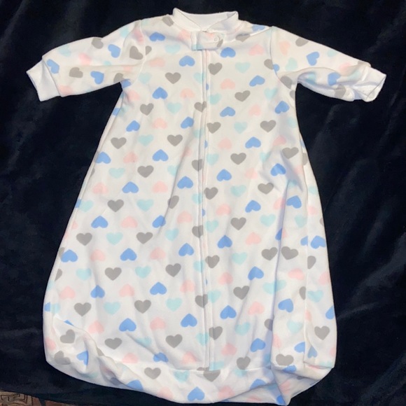 Carters small sleep sack - Picture 1 of 3